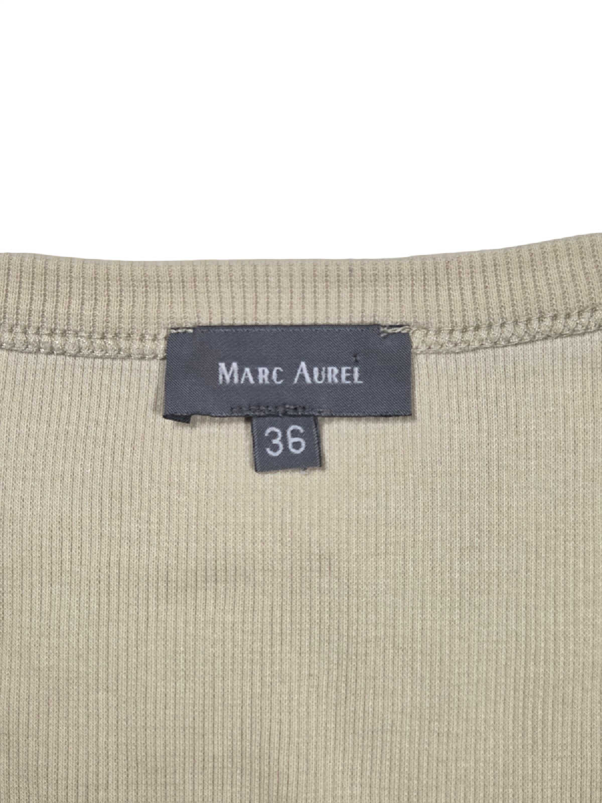 Haut Marc Aurel