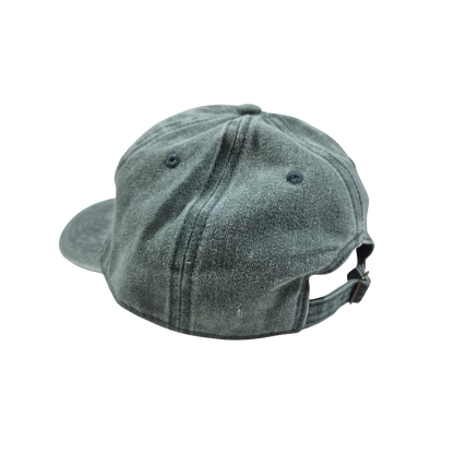 Casquette verte délavée classique