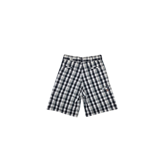 Short Dickies à carreaux noir et blanc